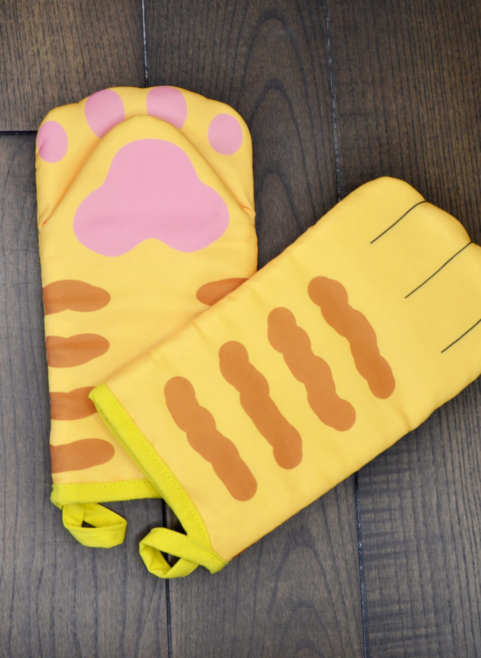 Backhandschuhe Tatzen